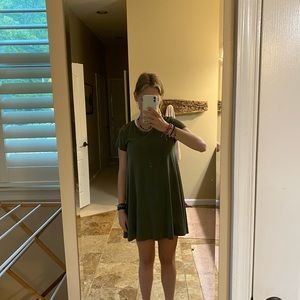 Alya army green T-shirt dress